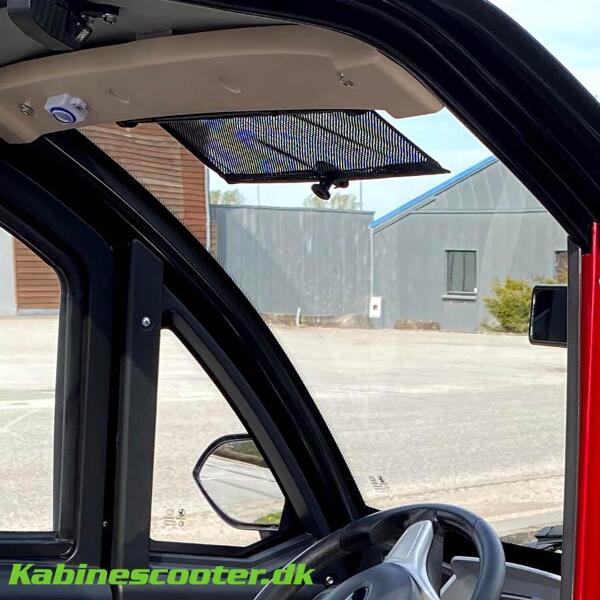 Solskærm passer til alle kabinescootere monteret i ny kabinescooter