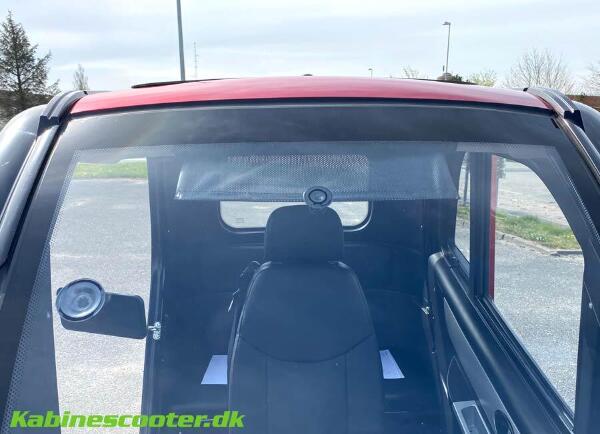 Solskærm passer til alle kabinescootere monteret i ny kabinescooter