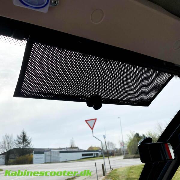 Solskærm passer til alle kabinescootere monteret i ny kabinescooter