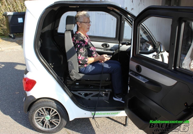 BACH 27 Splass HC 15 km/t 1 person