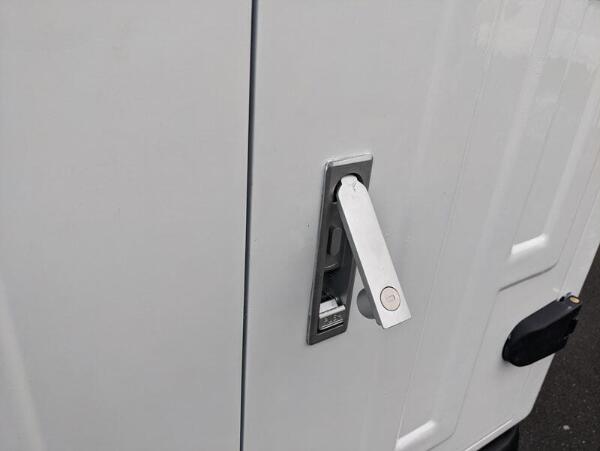 RUN horse J2-C - Elektrisk Cargo kabinescooter