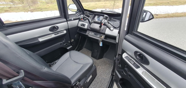 Brugt Bach 26 delux  S100 Litium batterier. 45/Km i timen - med kørekort. Dette er et super godt tilbud!